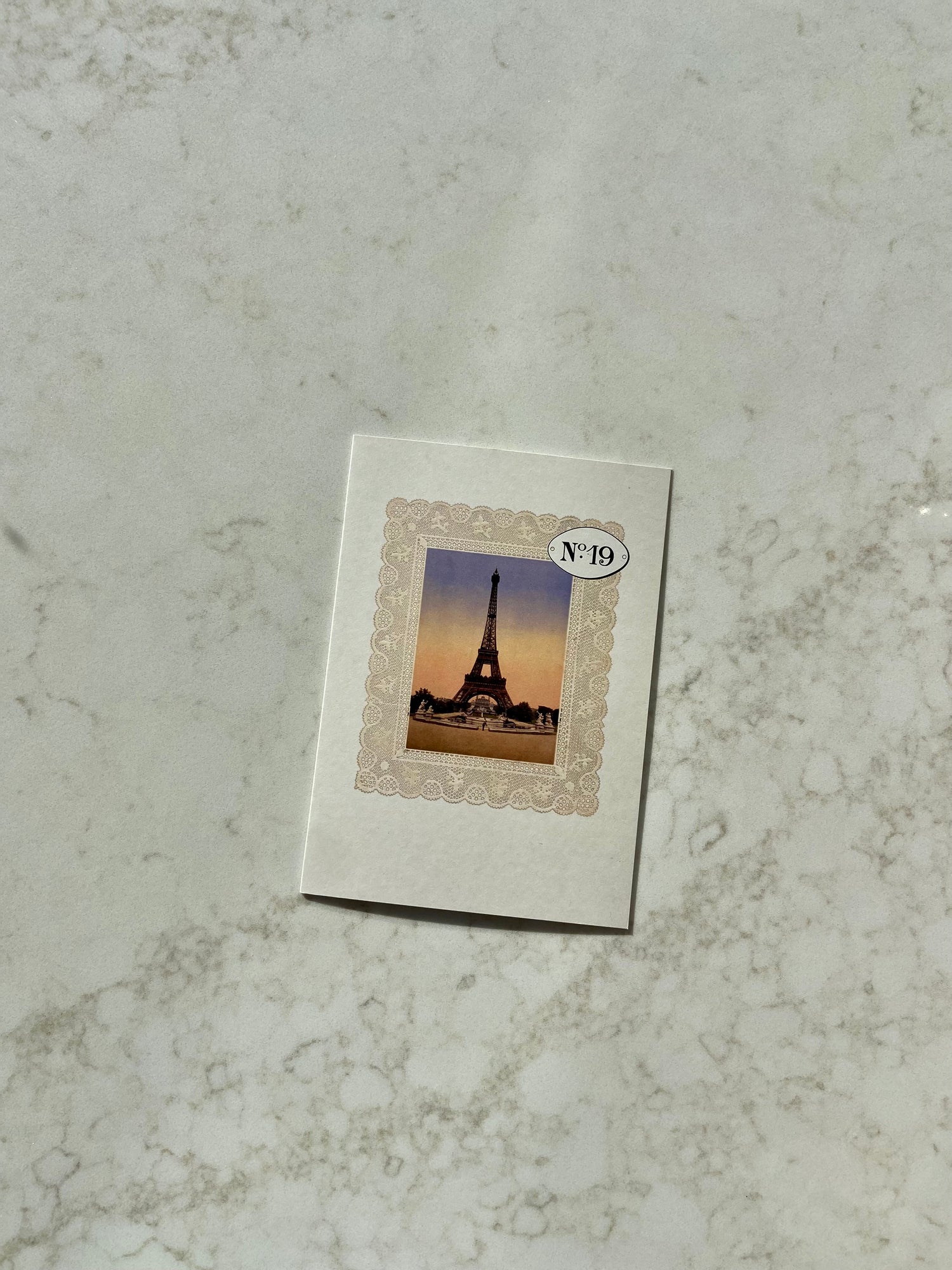 NO. 29 PARIS FRAME CARD